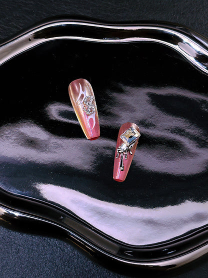 ' La Trouvaille' Press on nails【Pink flame】